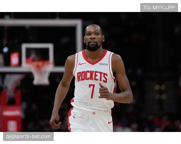 希罗突破制造空位投篮效率显著提升对阵杜兰特表现更稳健