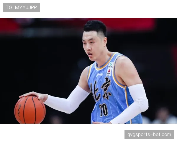 王燊超私下居然这么爱堆鞋柜，跟赛场上那个铁血硬汉差挺多的嘛