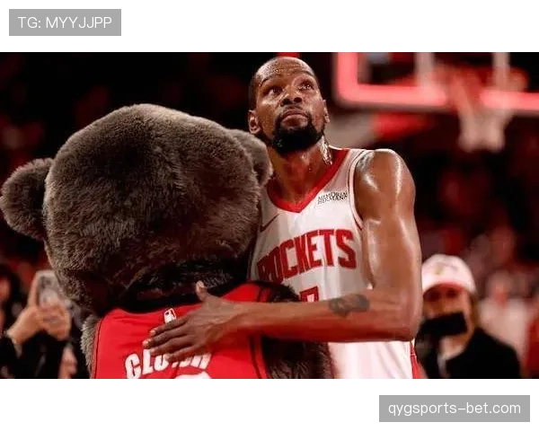 布里奇斯无球跑动为杜兰特创造空位提升三分效率