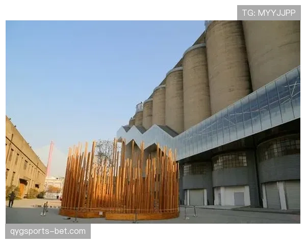 特伦特无球跑动制造换防拉开空间较上季更高效