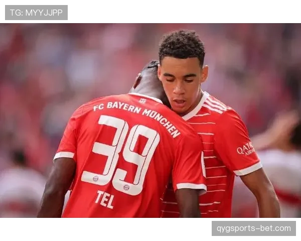 穆西亚拉：金童奖竞争者到欧洲顶级中场的成长路径